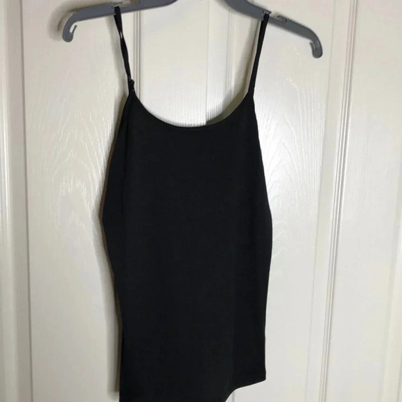 🌸NEW🌸 LISA RINNA Black Cami Top - Picture 1 of 6